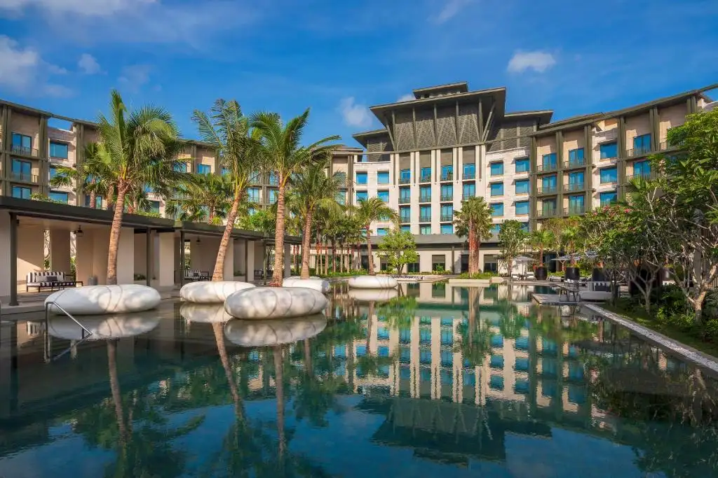 The Laurus — A Luxury Collection Resort