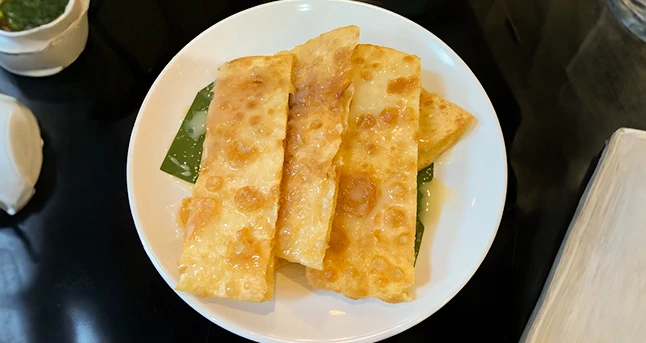 crispy-roti-prata-singapore